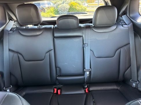 Used 2024 Jeep Compass Limited image 9