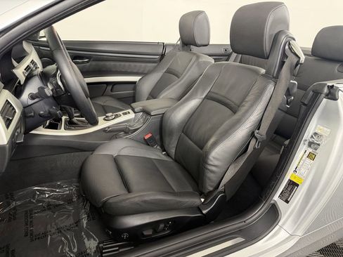 Used 2008 BMW 335i Convertible w/ Premium Pkg image 17