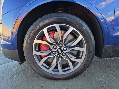 Certified 2023 Cadillac XT5 Sportv w/ Technology Package image 34