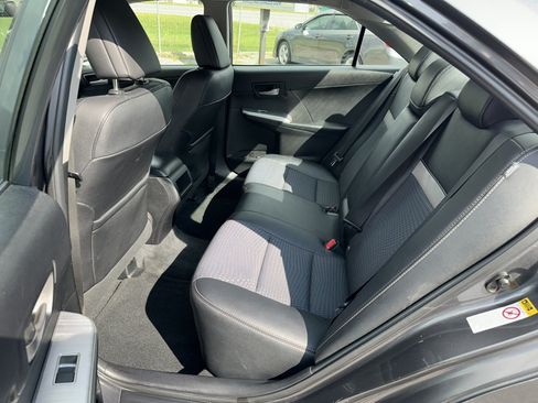 Used 2013 Toyota Camry SE FWD image 14