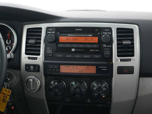 Used 2006 Toyota 4Runner Limited AWD/4WD image 15
