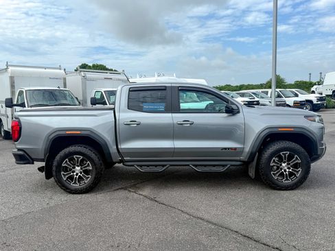 Certified 2023 GMC Canyon AT4 w/ AT4 Premium Package AWD/4WD image 8