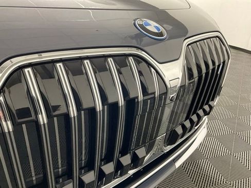 Certified 2024 BMW i7 xDrive60 AWD/4WD image 12
