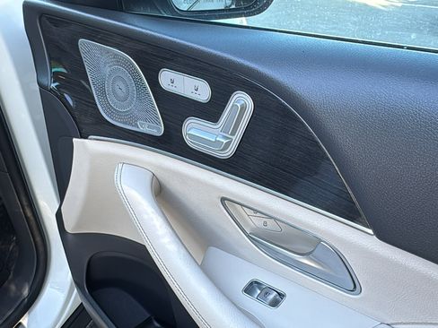 Used 2020 Mercedes-Benz GLE 350 image 30