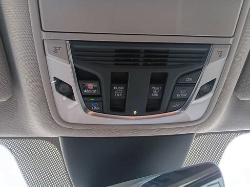 Used 2023 Acura MDX SH-AWD w/ Technology Package image 33