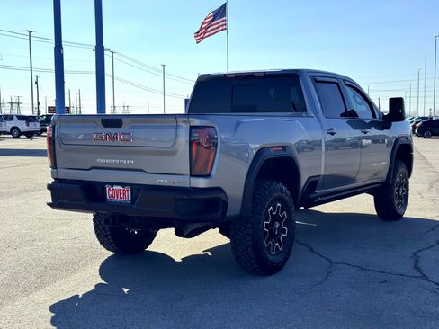 Used 2025 GMC Sierra 2500 AT4X image 7