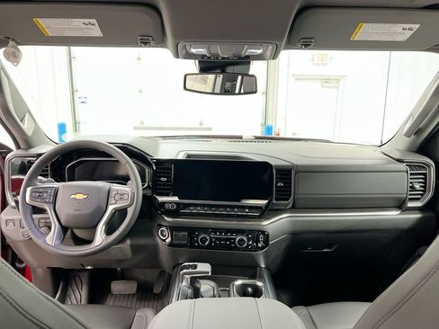 Used 2023 Chevrolet Silverado 1500 LTZ AWD/4WD image 10