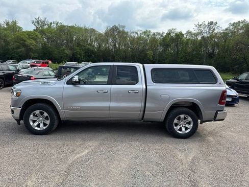 Used 2019 RAM 1500 Laramie AWD/4WD image 5