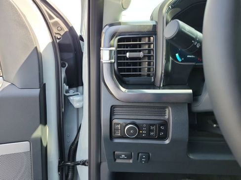 New 2026 Ford F350 Lariat w/ Black Appearance Package AWD/4WD image 22