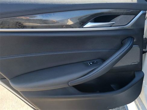 Used 2020 BMW 540i xDrive 540i xDrive w/ M Sport Package image 11