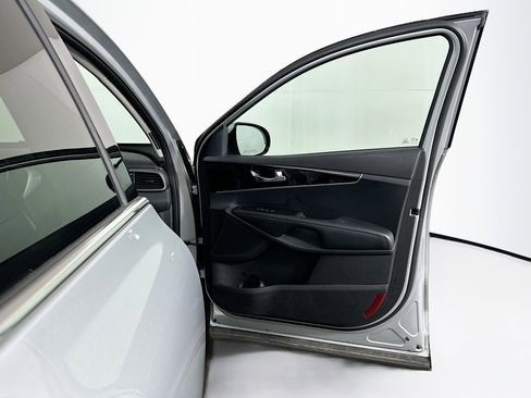 Used 2016 Kia Sorento LX w/ LX Convenience Package image 31