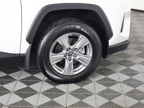 Used 2025 Toyota RAV4 XLE image 55