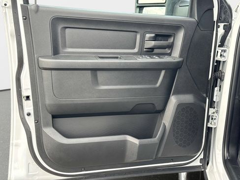 Certified 2025 RAM 2500 Tradesman AWD/4WD image 20