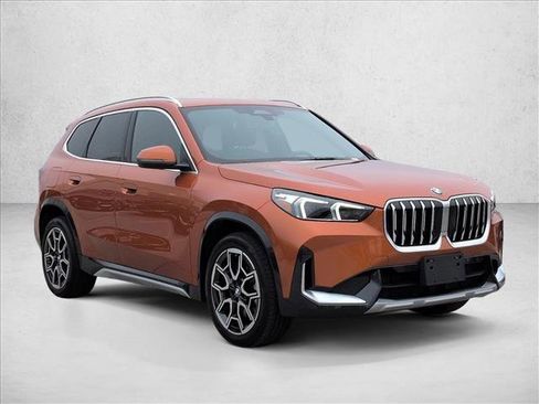 Used 2025 BMW X1 xDrive28i w/ Convenience Package image 3