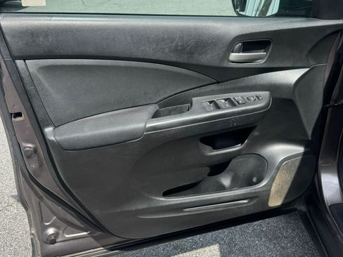 Used 2015 Honda CR-V LX image 11