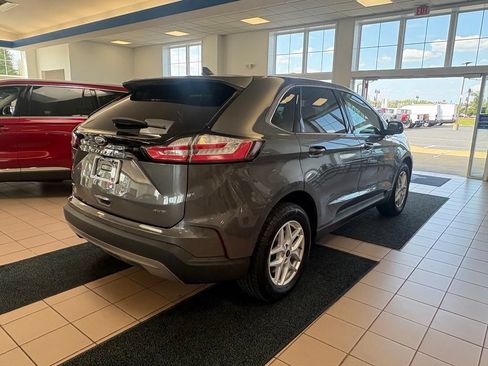 Used 2023 Ford Edge SEL w/ Convenience Package AWD/4WD image 5