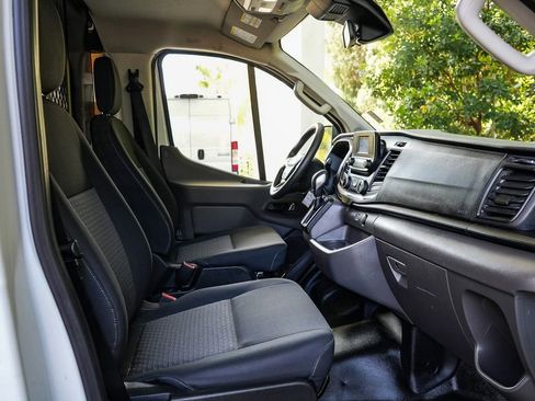 Used 2024 Ford Transit 250 Low Roof w/ Exterior Upgrade Package RWD image 16