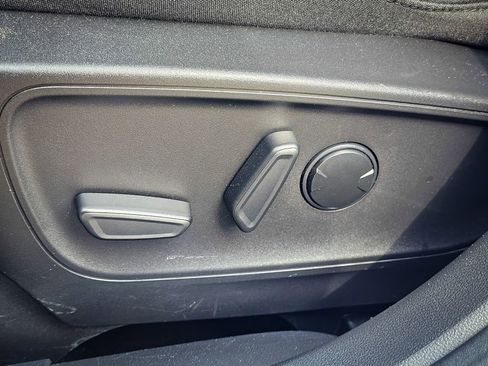 Used 2023 Ford Escape Active AWD/4WD image 14