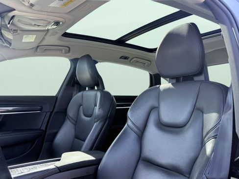 Used 2018 Volvo S90 T5 Momentum w/ Convenience Package image 14