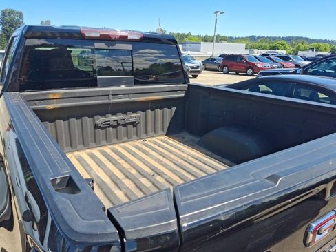 Used 2021 GMC Sierra 1500 AT4 w/ AT4 Value Package AWD/4WD image 10