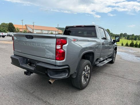 Used 2024 Chevrolet Silverado 2500 Custom w/ Custom Value Package AWD/4WD image 4