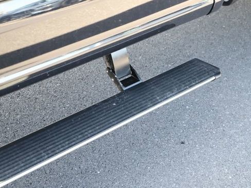 Used 2022 Ford F350 Platinum image 3