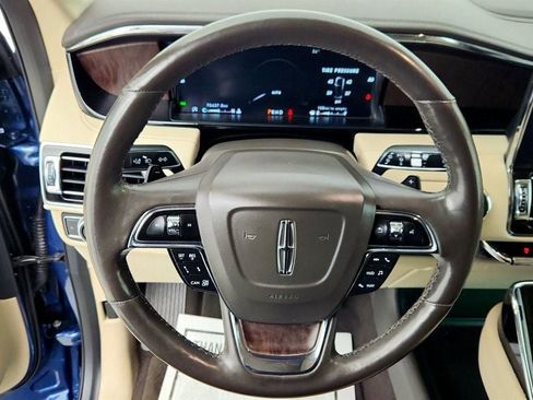 Used 2020 Lincoln Navigator Reserve w/ Luxury Package image 13