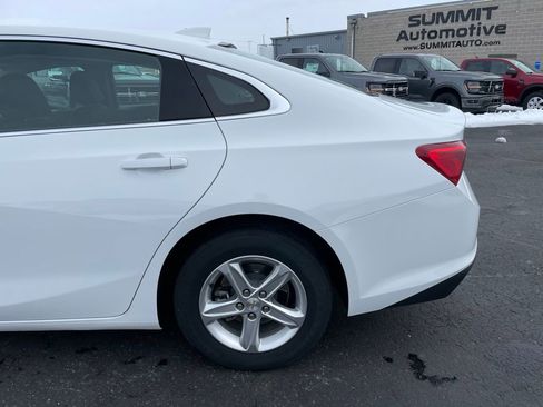 Used 2023 Chevrolet Malibu LT image 35