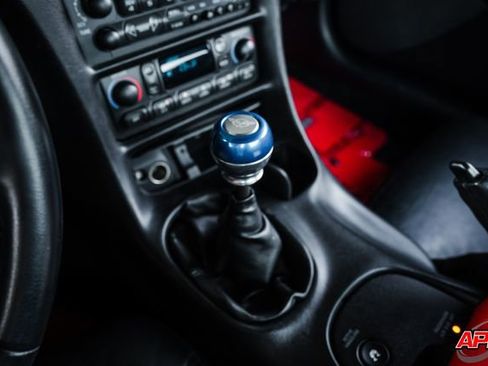 Used 2003 Chevrolet Corvette Z06 w/ Memory Package, 3 Drivers image 10