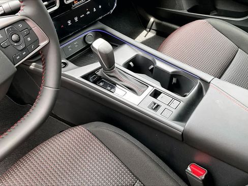 New 2026 Nissan Sentra SR FWD image 7