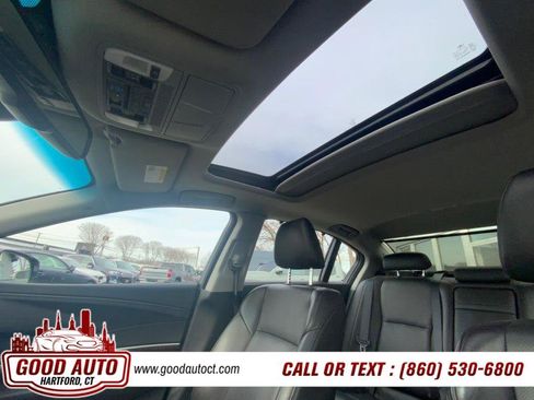 Used 2017 Acura RLX Sport Hybrid w/ Advance Pkg image 19