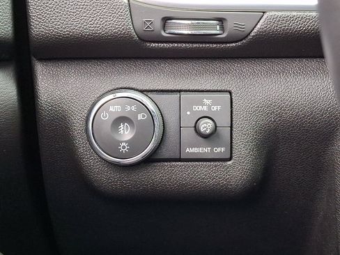 Used 2017 Chevrolet Traverse Premier image 24