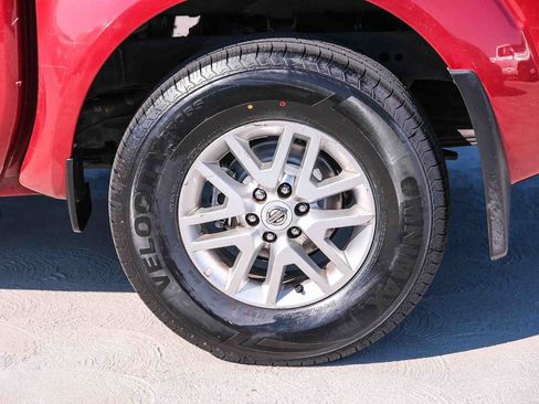 Used 2020 Nissan Frontier SV RWD image 9