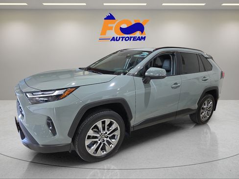 Used 2023 Toyota RAV4 XLE Premium FWD image 2