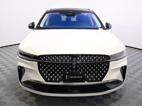New 2026 Lincoln Nautilus Reserve AWD/4WD image 10