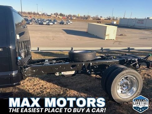 New 2026 Ford F550 4x4 Crew Cab Super Duty w/ XLT Value Package image 6