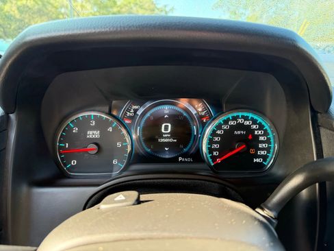 Used 2017 GMC Yukon Denali image 24