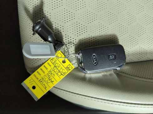 Used 2021 Kia Seltos SX image 23