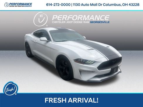 Used 2018 Ford Mustang Coupe RWD image 1