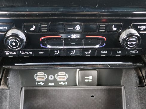 Used 2022 Jeep Grand Cherokee L Laredo AWD/4WD image 22
