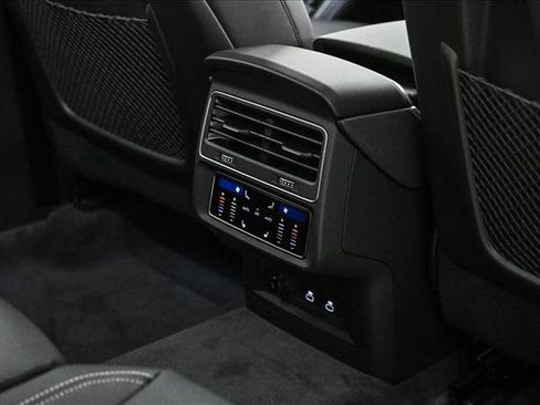 New 2026 Audi Q8 Premium Plus image 18