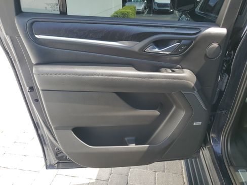 Certified 2021 GMC Yukon XL Denali w/ Denali Premium Package RWD image 12