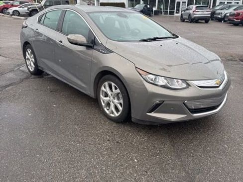 Used 2017 Chevrolet Volt Premier image 3