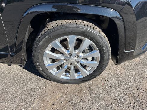 Used 2018 Jeep Cherokee Overland w/ Technology Group image 45