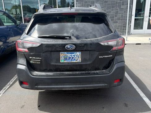 Used 2024 Subaru Outback Premium AWD/4WD image 5