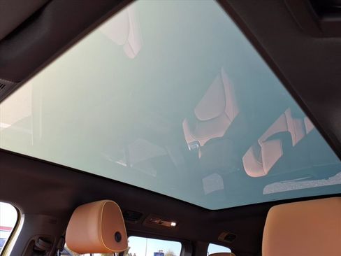 New 2025 Volkswagen ID. Buzz Pro S Plus image 9