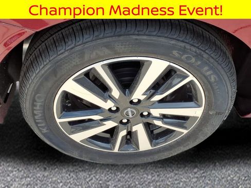 New 2025 Nissan Versa SV w/ Trunk Package image 9