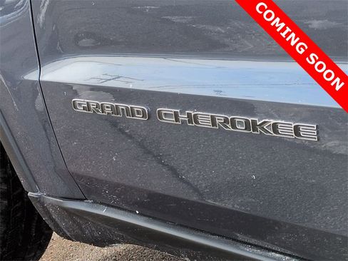 Used 2020 Jeep Grand Cherokee Limited w/ Premium Lighting Group image 12