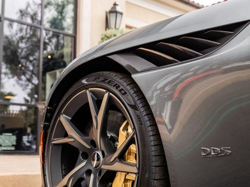 Used 2019 Aston Martin DBS Superleggera RWD image 6