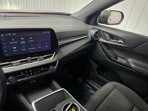 Used 2025 Chevrolet Equinox LT w/ Midnight Edition image 31